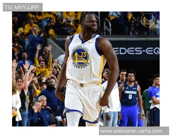 追梦精准传球布朗尼外线助攻库里高弧度三分球如虹命中 追梦精准传球布朗尼外线助攻库里高弧度三分球如虹命中