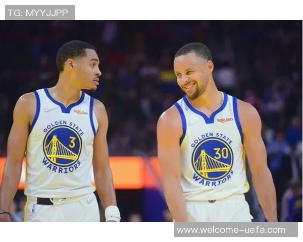 费尔斯称赞普尔多次证明实力曾赢得总冠军展现出色表现 费尔斯称赞普尔多次证明实力曾赢得总冠军展现出色表现