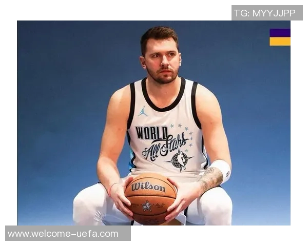 戈贝尔赛后与杰伦布朗畅谈发型大光头小白意外加入讨论